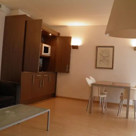 Sant Jordi Fontanella Apartamento